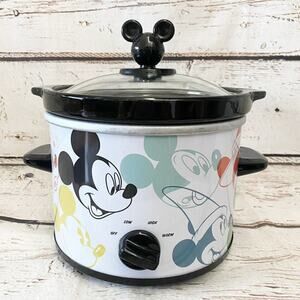 DISNEY Mickey Mouse 2 Quart Crockpot